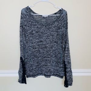 Aeropostale black and white sweater